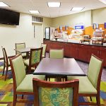 Holiday Inn Express Blowing Rock South breakfast seating